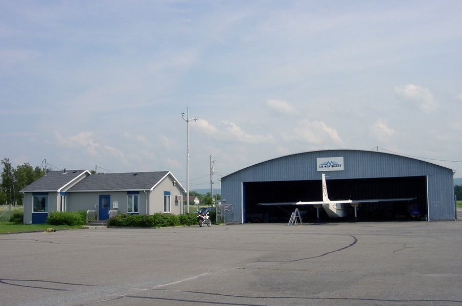 aerodrome_de_montmany.jpg